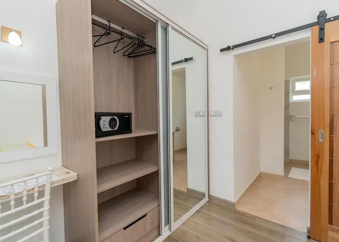 Romance Guest house